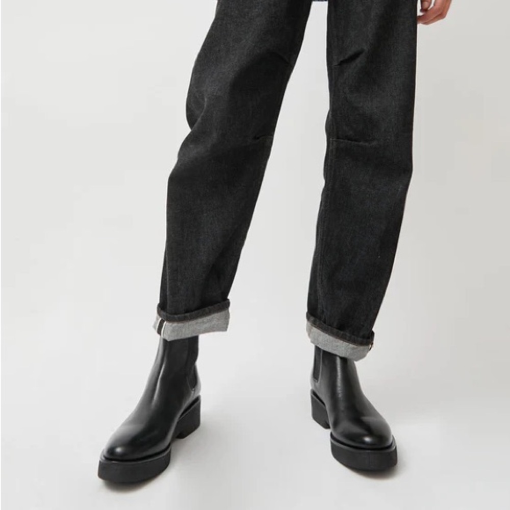 No. 6 Pull on Crepe Sole Chelsea Boot in Nero sz 38 *DAMAGE NOTED* Price Drop!